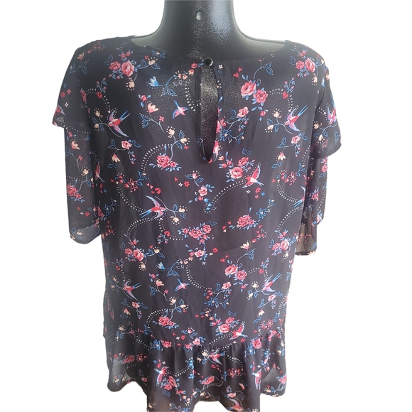 Love & Legend Black and Pink Floral Ruffle Short Sleeve Blouse 18 - Picture 6 of 7